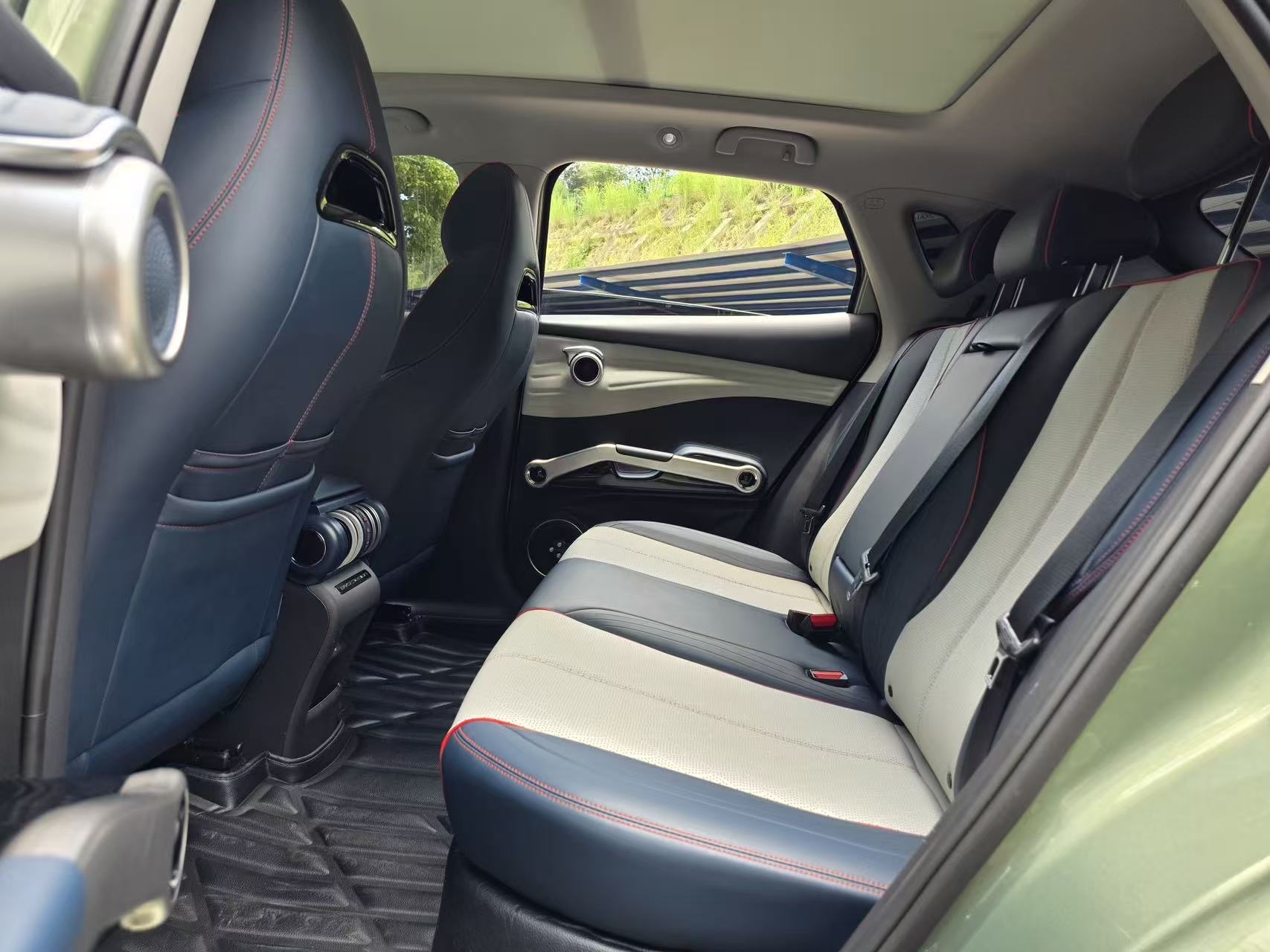 BYD Yuan Plus 2023 immagine di auto #6