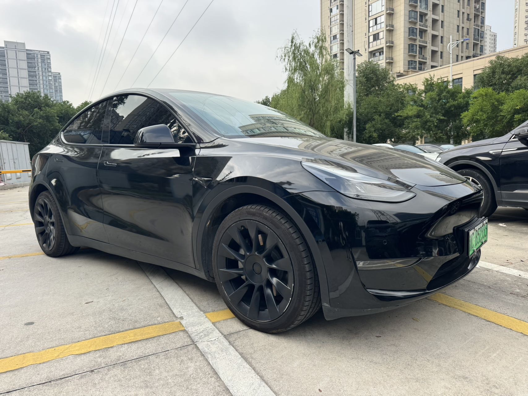 Tesla Model Y 2021 #3 Tesla Model Y 2021 car image #3