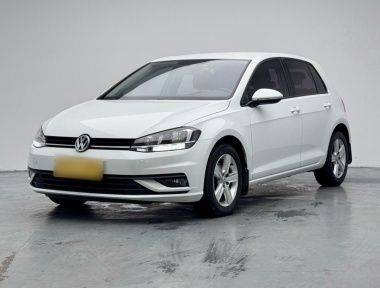 Volkswagen Golf 2018 car image 