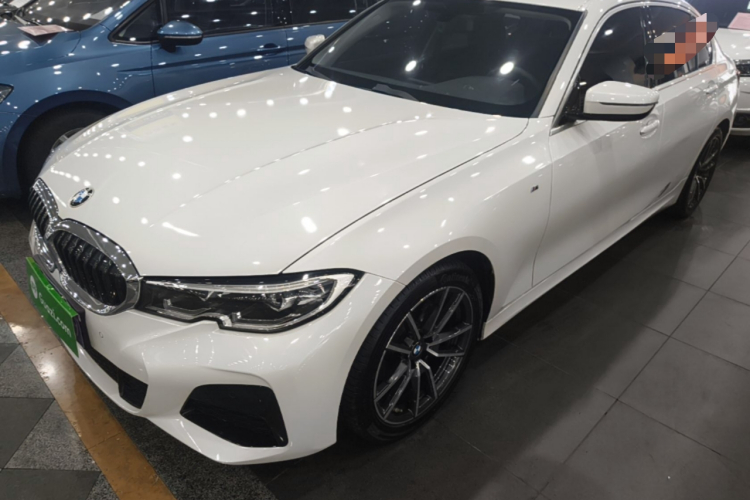 BMW 3 Series 2021 car image #2