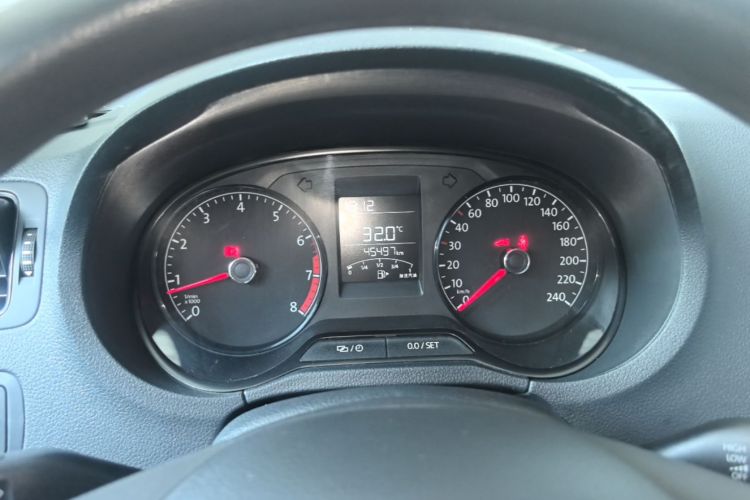 Volkswagen Polo 2016 #16 Volkswagen Polo 2016 car image #16