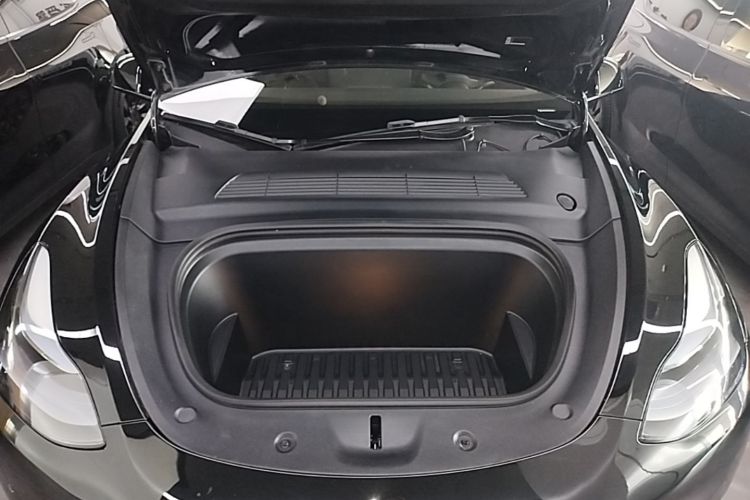 Tesla Model Y 2023 #20 Tesla Model Y 2023 car image #20