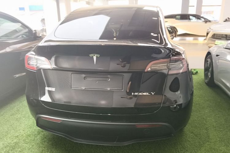 Tesla Model Y 2023 #6 Tesla Model Y 2023 image de voiture #6