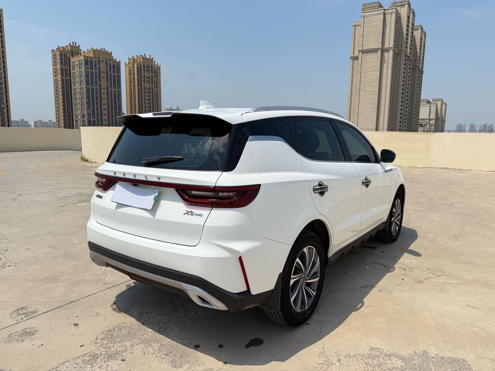 GEELY Vision X6 2023 car image #5