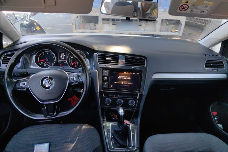 Volkswagen Golf 2019 #7 Volkswagen Golf 2019 car image #7