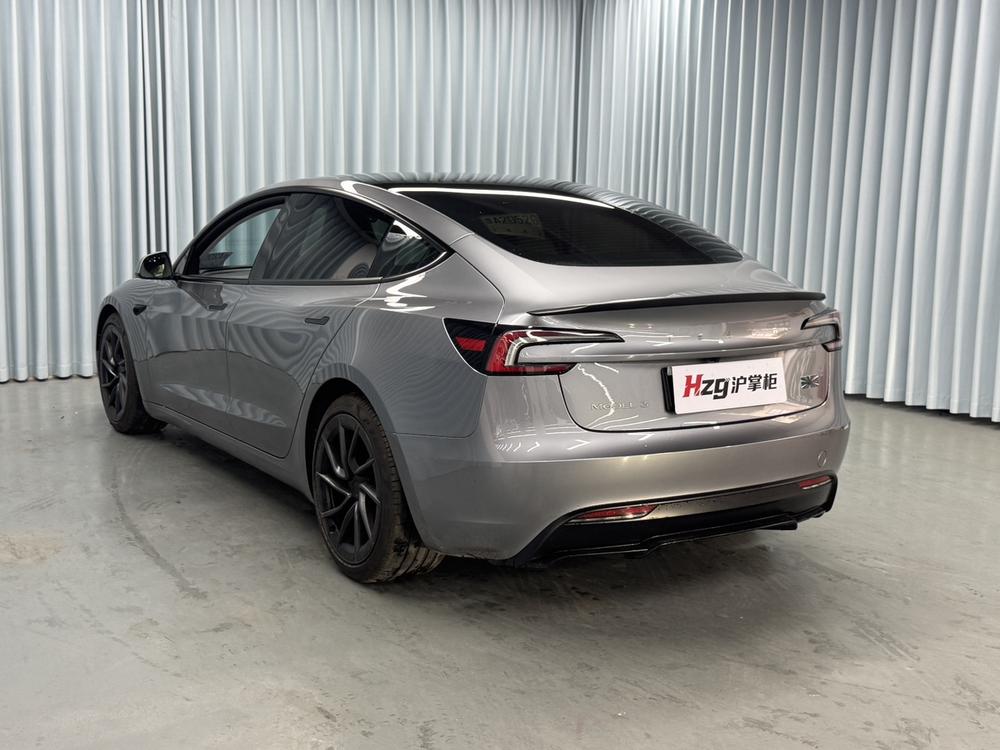 Tesla Model 3 2024 immagine di auto #4