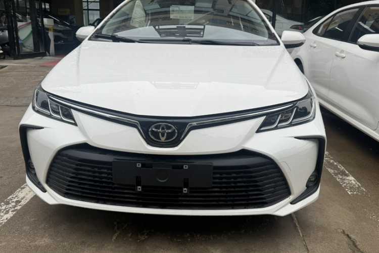 Toyota Corolla 2025 #3 Toyota Corolla 2025 car image #3