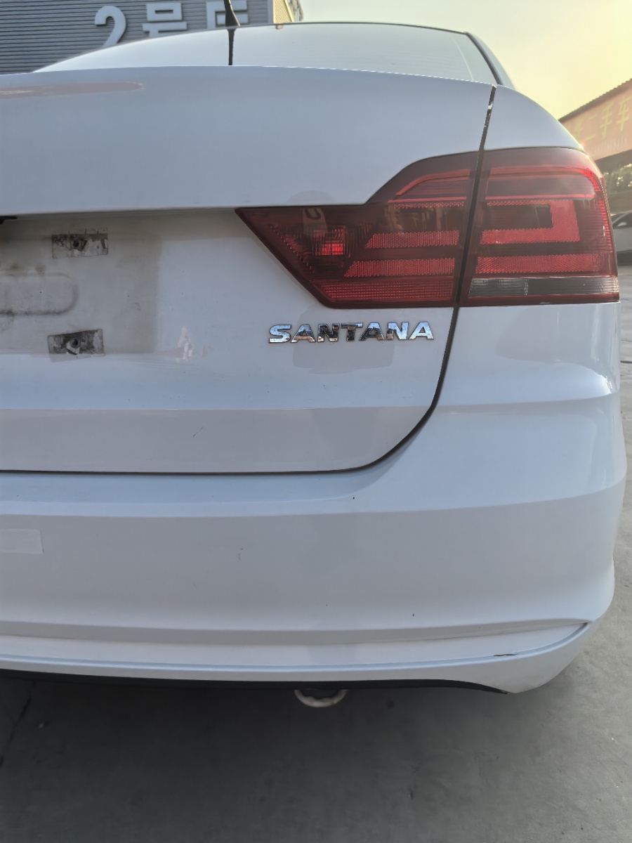 Volkswagen Santana 2018 car image #9