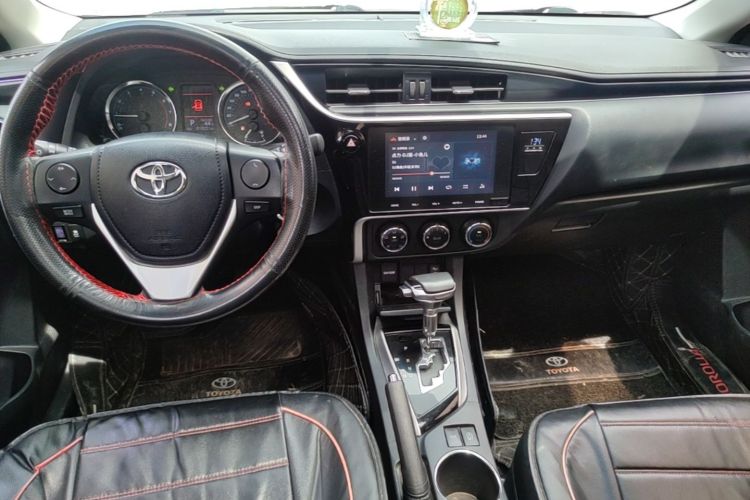 Toyota Corolla 2018 car image #13