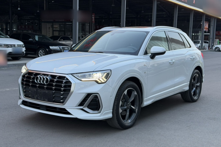 Audi Q3 2022 #2 Audi Q3 2022 immagine di auto #2