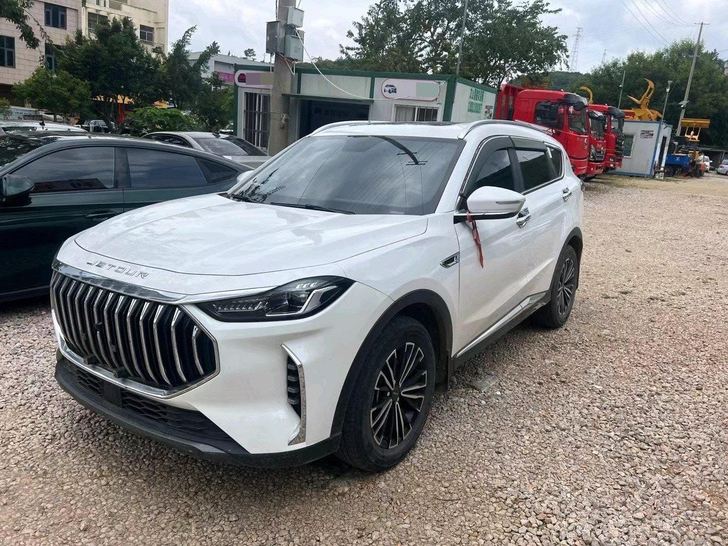 Jetour X70 PLUS 2023 car image 