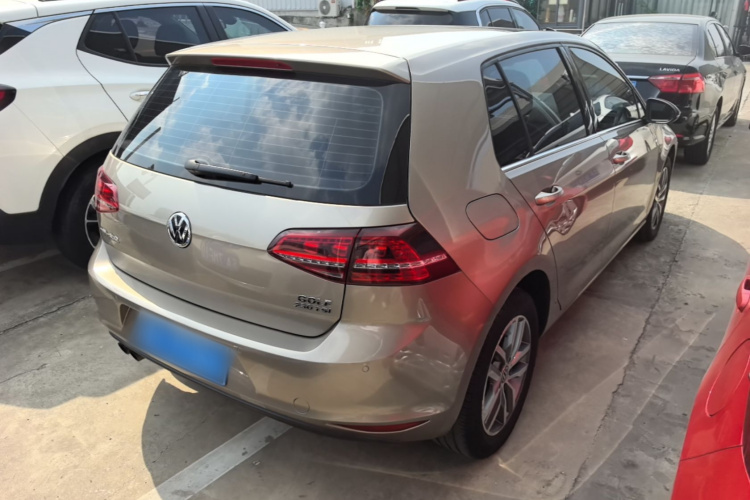 Volkswagen Golf 2017 imagem de carro #5
