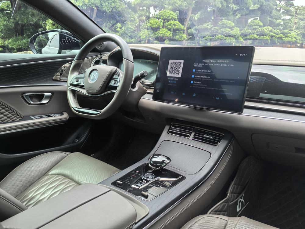 BYD Han 2022 car image #13