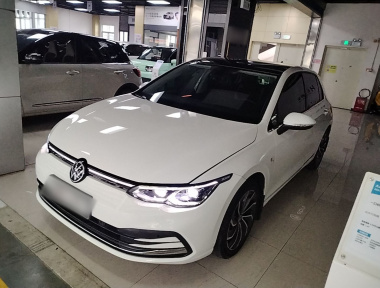 Volkswagen Golf 2023 car image 
