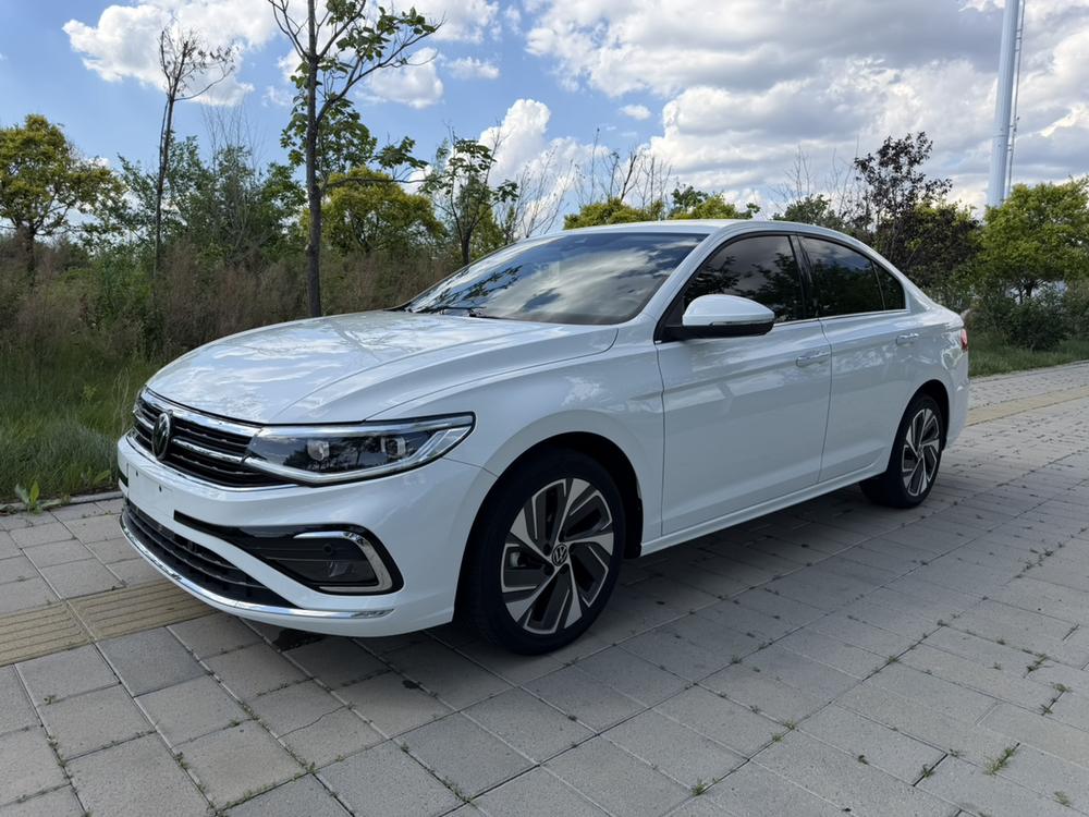 Volkswagen Bora 2022 car image 