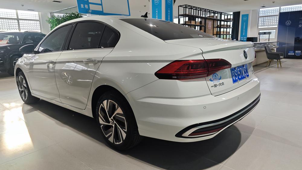 Volkswagen Bora 2025 #4 Volkswagen Bora 2025 изображение автомобиля #4