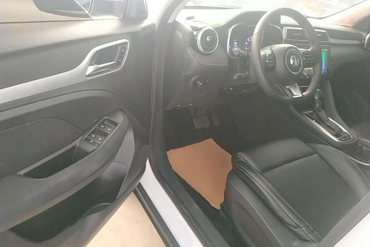 MG ZS 2020 car image #16