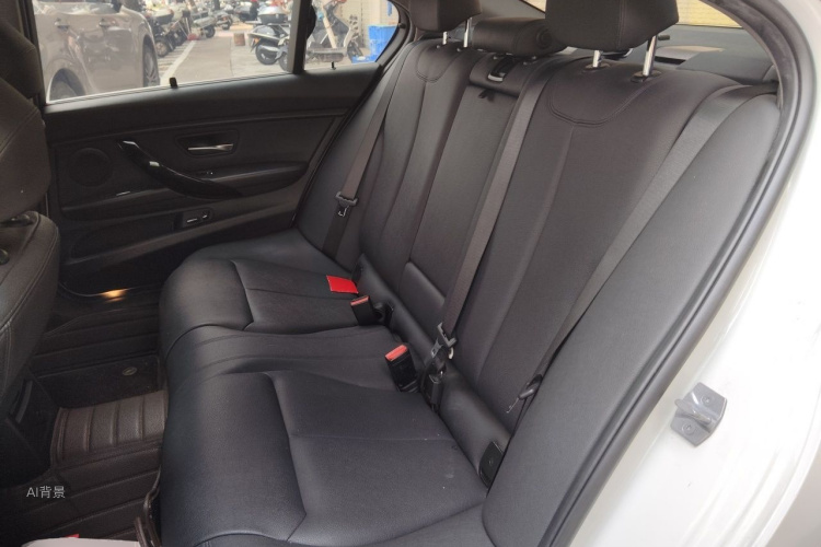 BMW 3 Series 2019 #19 BMW 3 Series 2019 car image #19