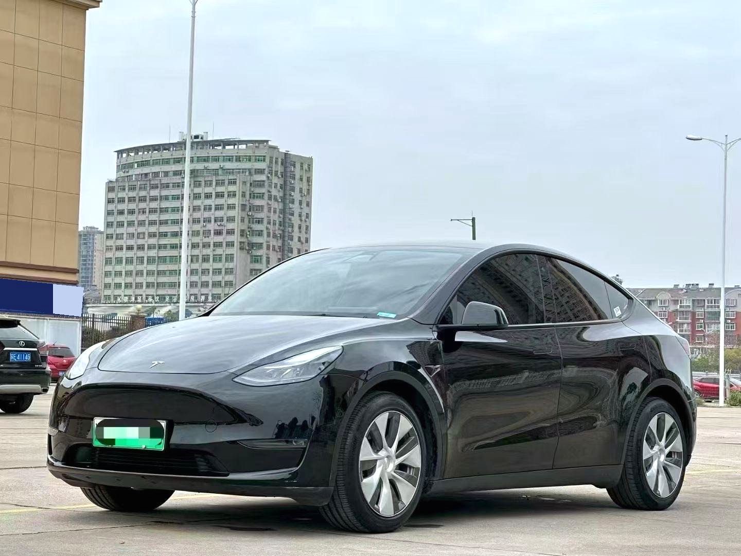 Tesla Model Y 2022 car image 