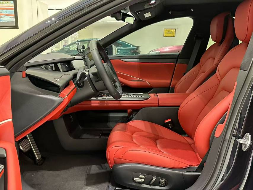 MI SU7 2025 immagine di auto #6