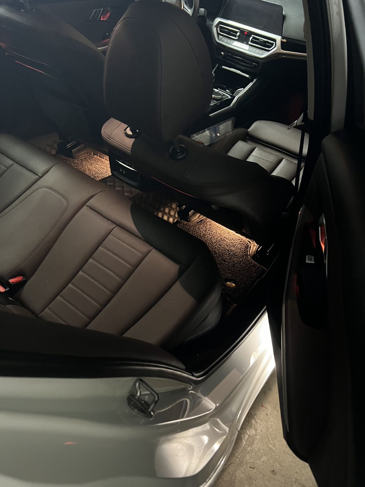 BMW 3 Series 2020 car image #8