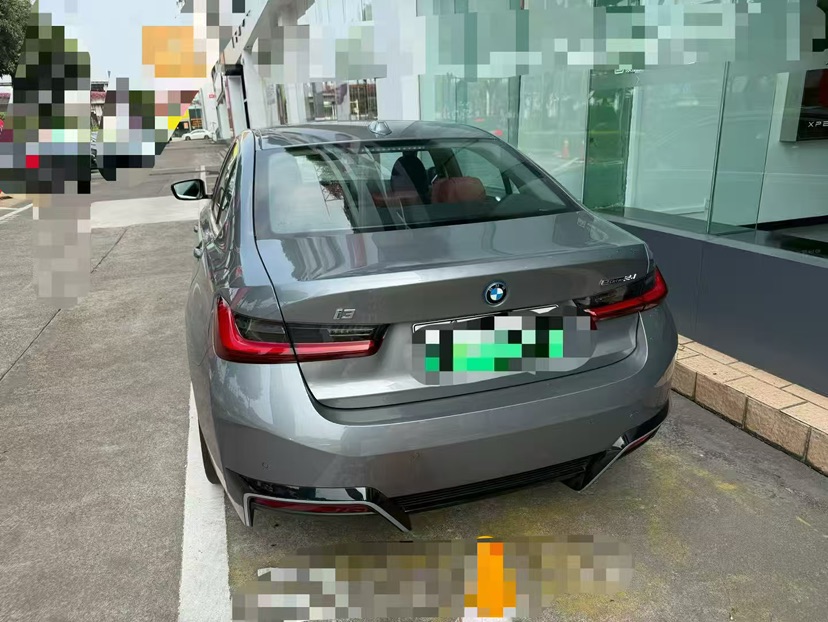 BMW i3 2025 #4 BMW i3 2025 car image #4