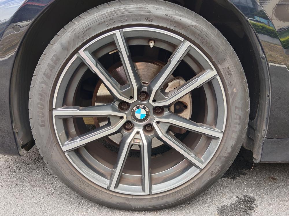 BMW 3 Series 2020 car image #8