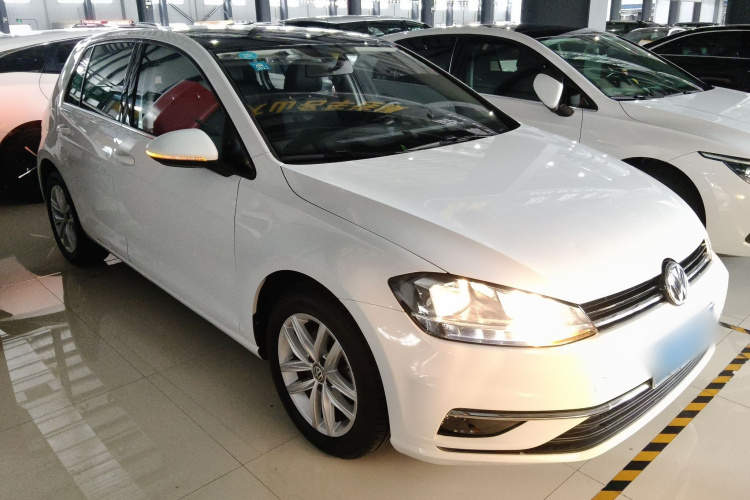 Volkswagen Golf 2018 صورة سيارة #4