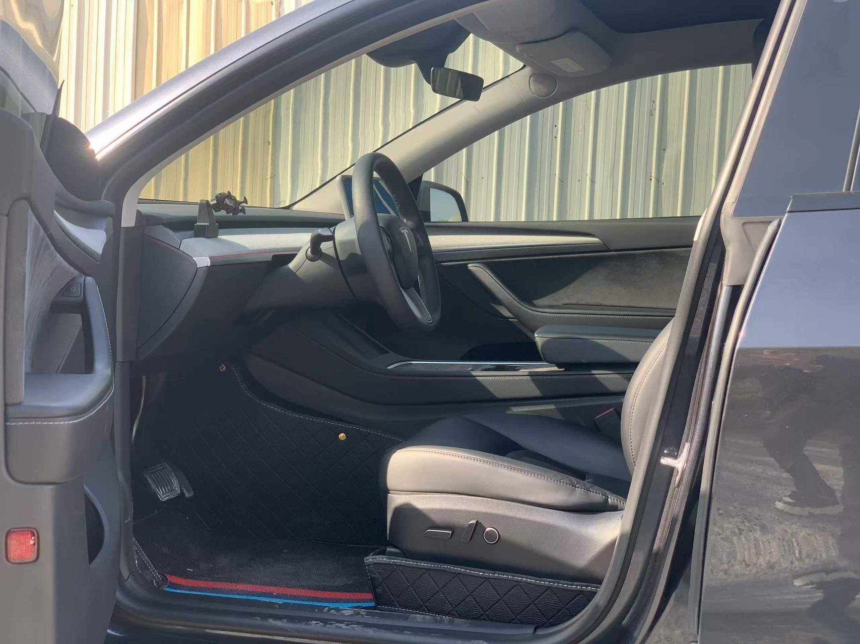 Tesla Model Y 2024 #4 Tesla Model Y 2024 imagen de coche #4