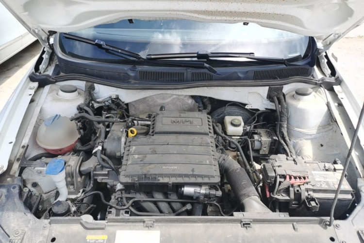 Volkswagen Bora 2021 car image #20