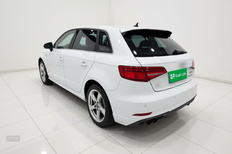Audi A3 2019 car image #5