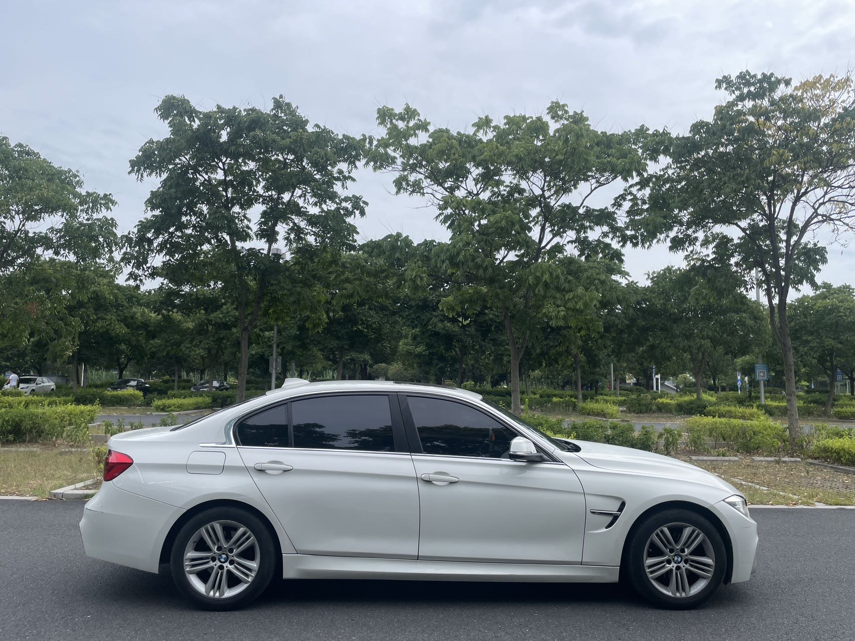 BMW 3 Series 2016 #10 BMW 3 Series 2016 car image #10