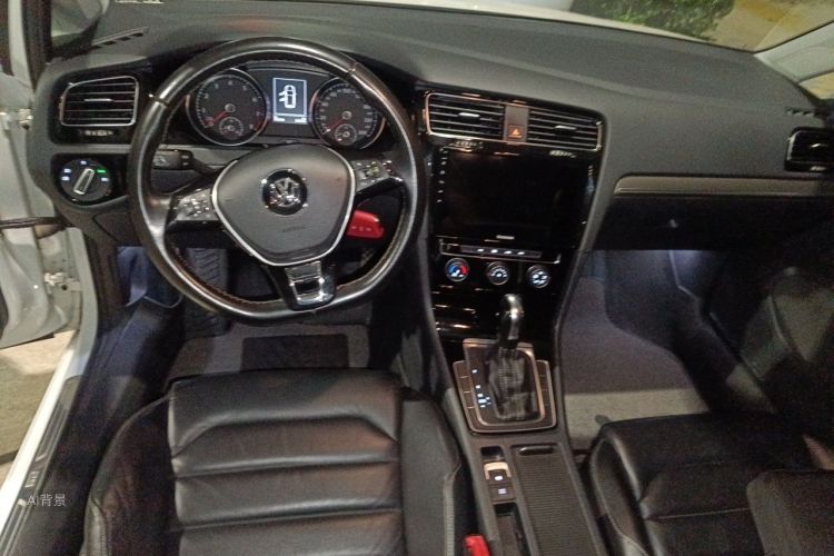 Volkswagen Golf 2016 car image #11
