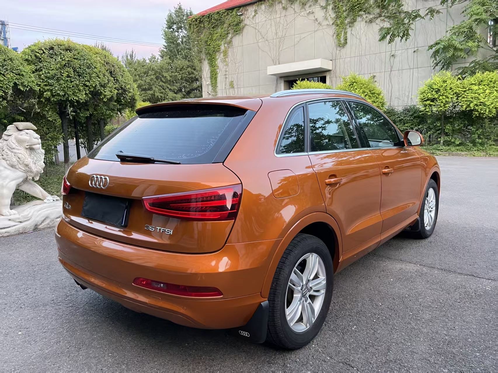 Audi Q3 2014 car image #9