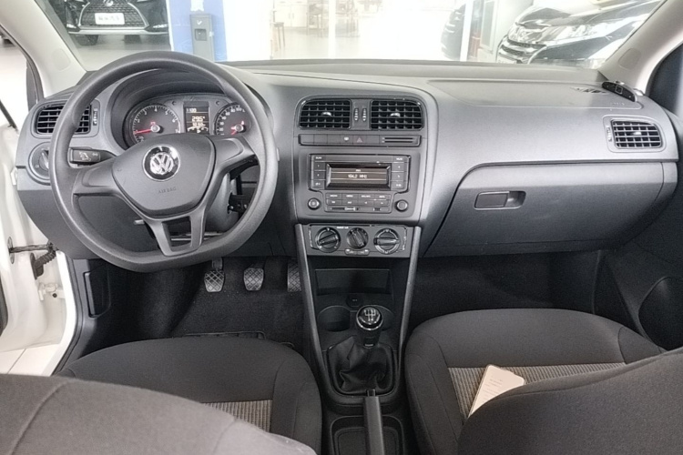 Volkswagen Polo 2017 #10 Volkswagen Polo 2017 car image #10