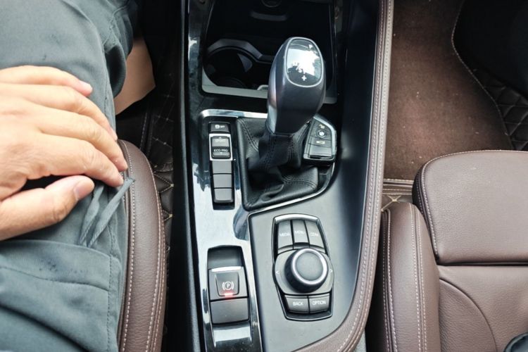 BMW X1 2019 car image #14