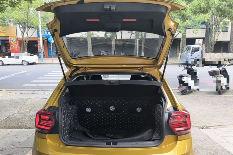 Volkswagen Polo 2020 car image #19