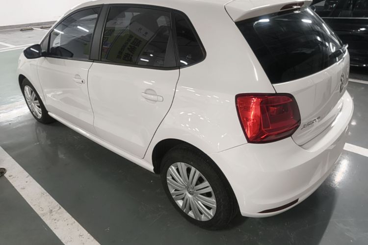 Volkswagen Polo 2018 car image #5