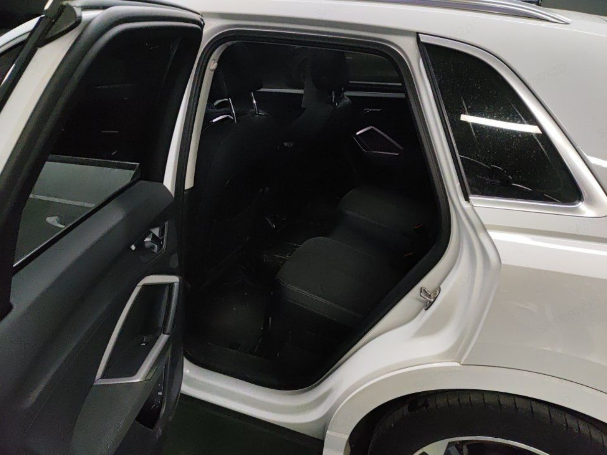 Audi Q3 2023 #8 Audi Q3 2023 car image #8