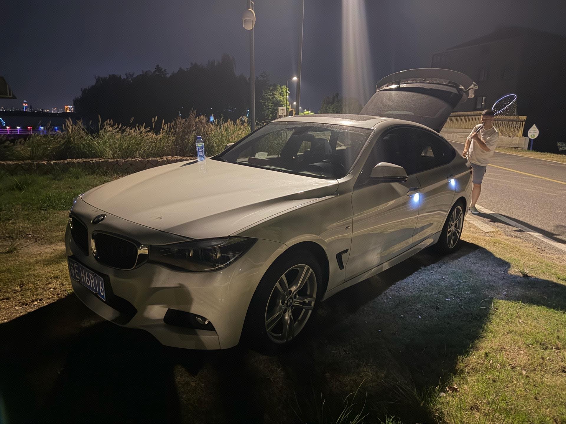 BMW 3 Series GT 2020 BMW 3 Series GT 2020 car image