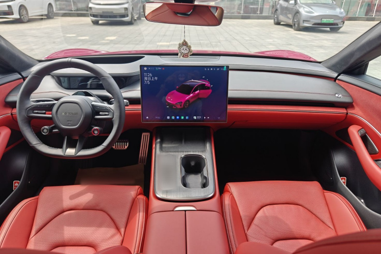 MI SU7 2025 immagine di auto #11