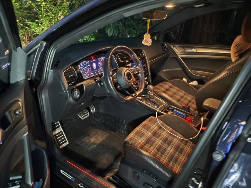Volkswagen GolfGTI 2019 #7 Volkswagen GolfGTI 2019 car image #7
