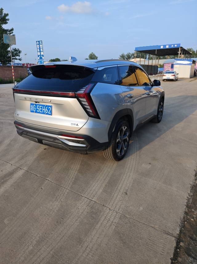 GEELY Boyue L 2025 car image #8