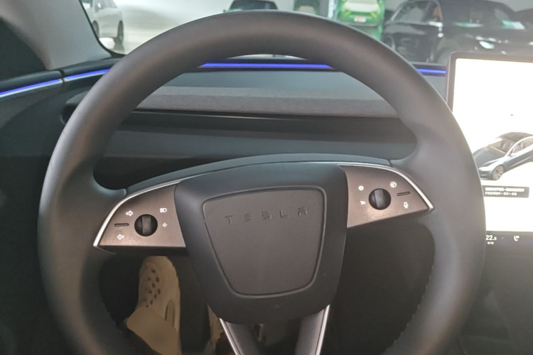 Tesla Model 3 2024 #11 Tesla Model 3 2024 car image #11