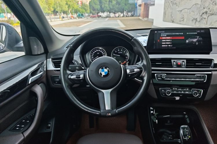BMW X1 2020 car image #11