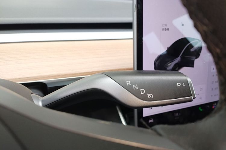 Tesla Model 3 2020 #14 Tesla Model 3 2020 car image #14