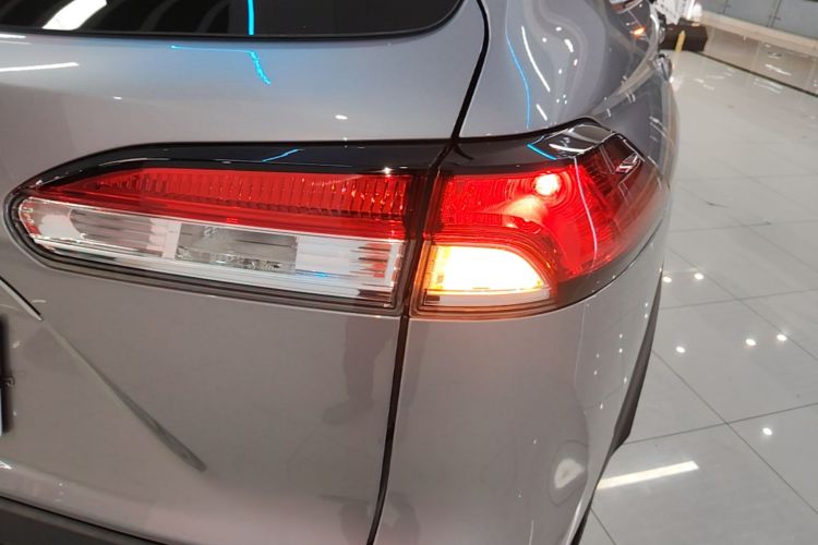 Toyota Corolla Cross 2025 #8 Toyota Corolla Cross 2025 car image #8
