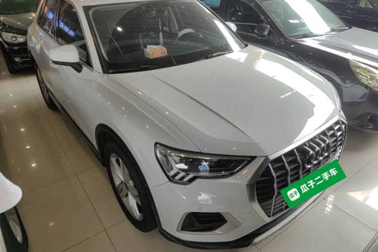 Audi Q3 2021 car image #4
