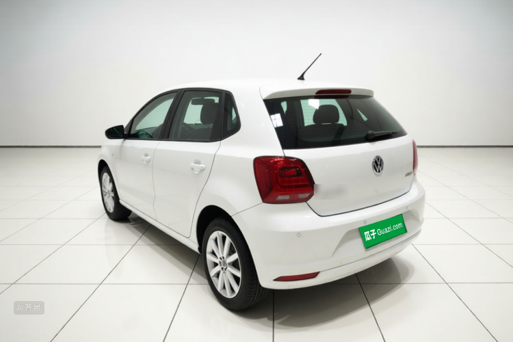 Volkswagen Polo 2015 #5 Volkswagen Polo 2015 car image #5