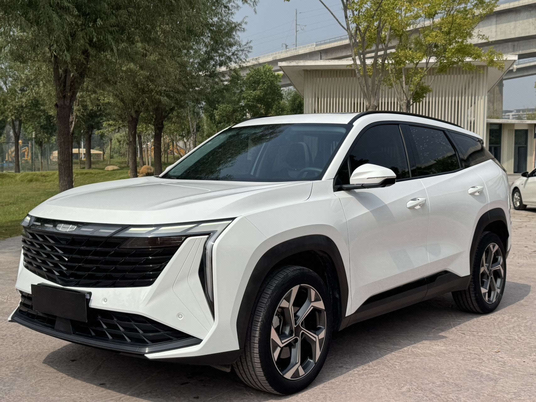 GEELY Boyue L 2023 car image 